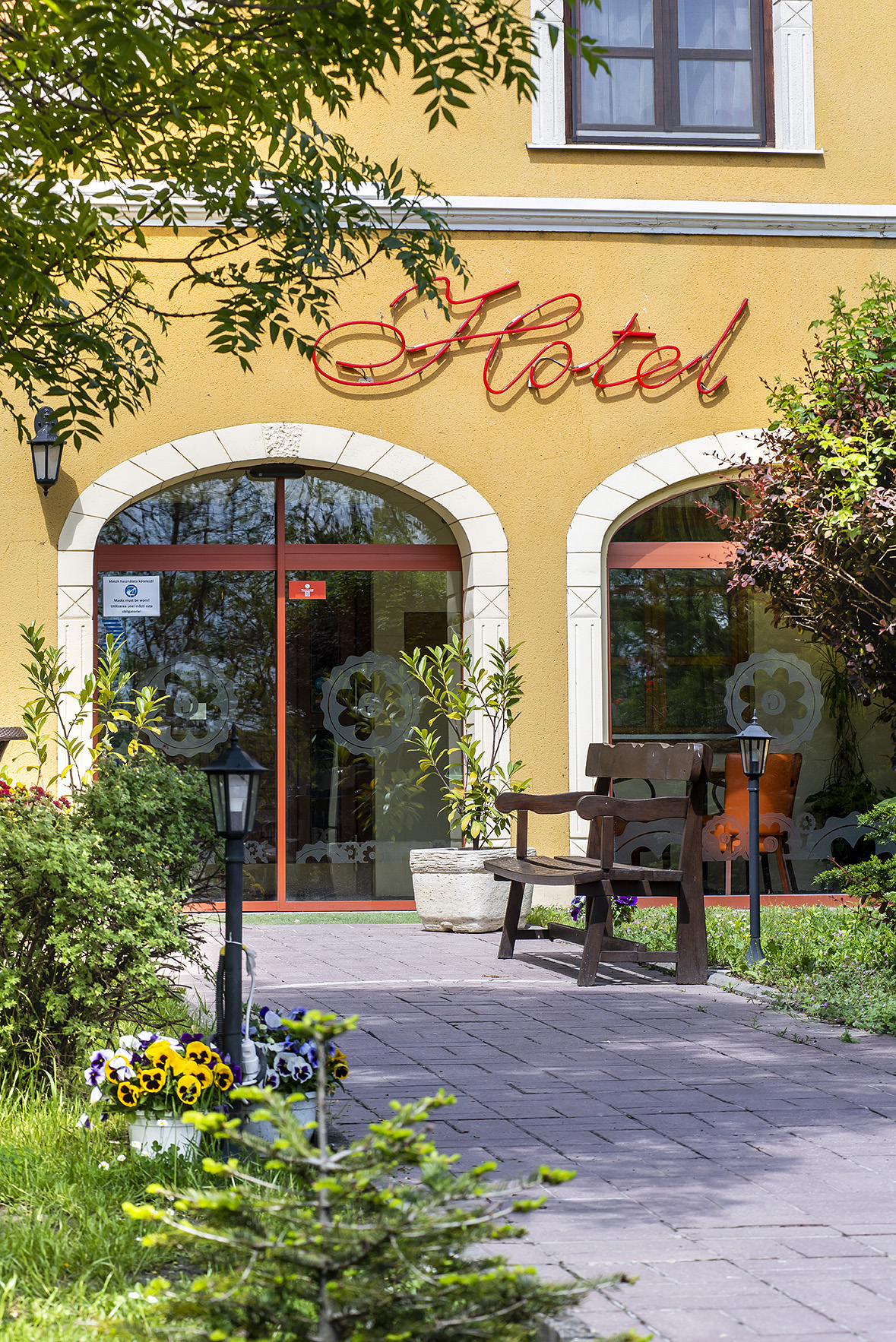 Gastland M0 Hotel és Konferenciaközpont
