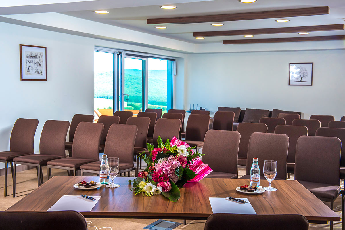 Castellum Hotel Hollókő