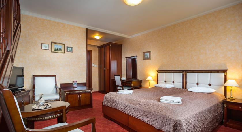 Nelson Hotel