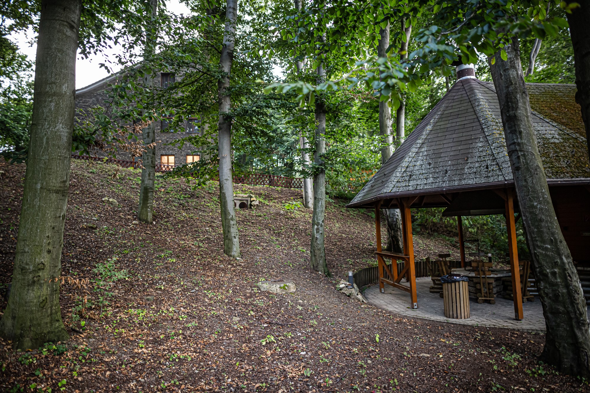 4 Évszak Hegyihotel