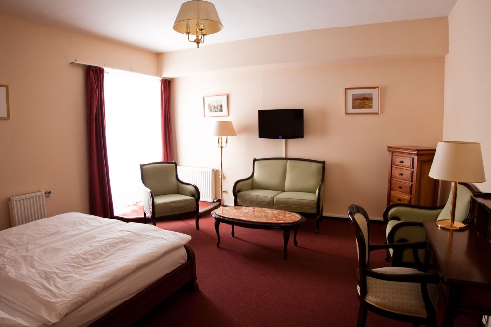 Pannonia Hotel