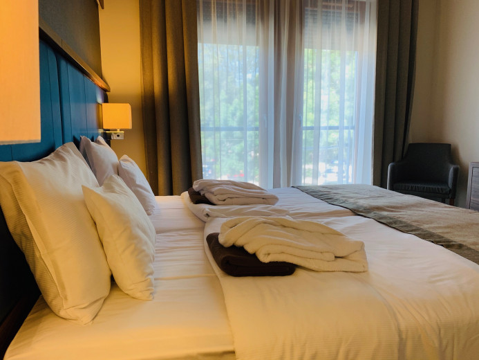 Barack Thermal Resort