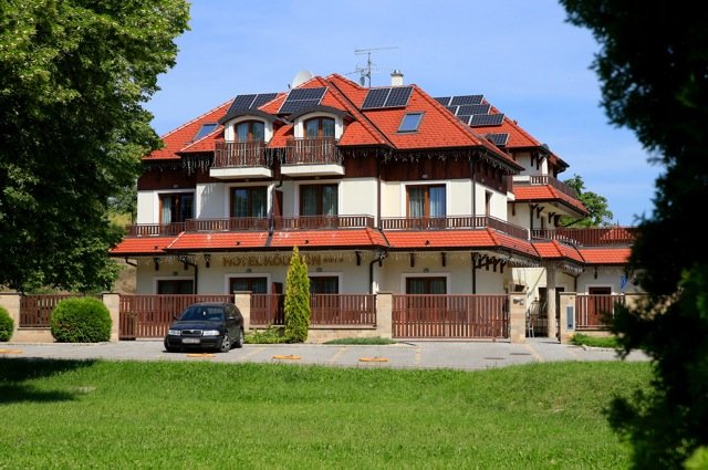 Hotel Ködmön Eger