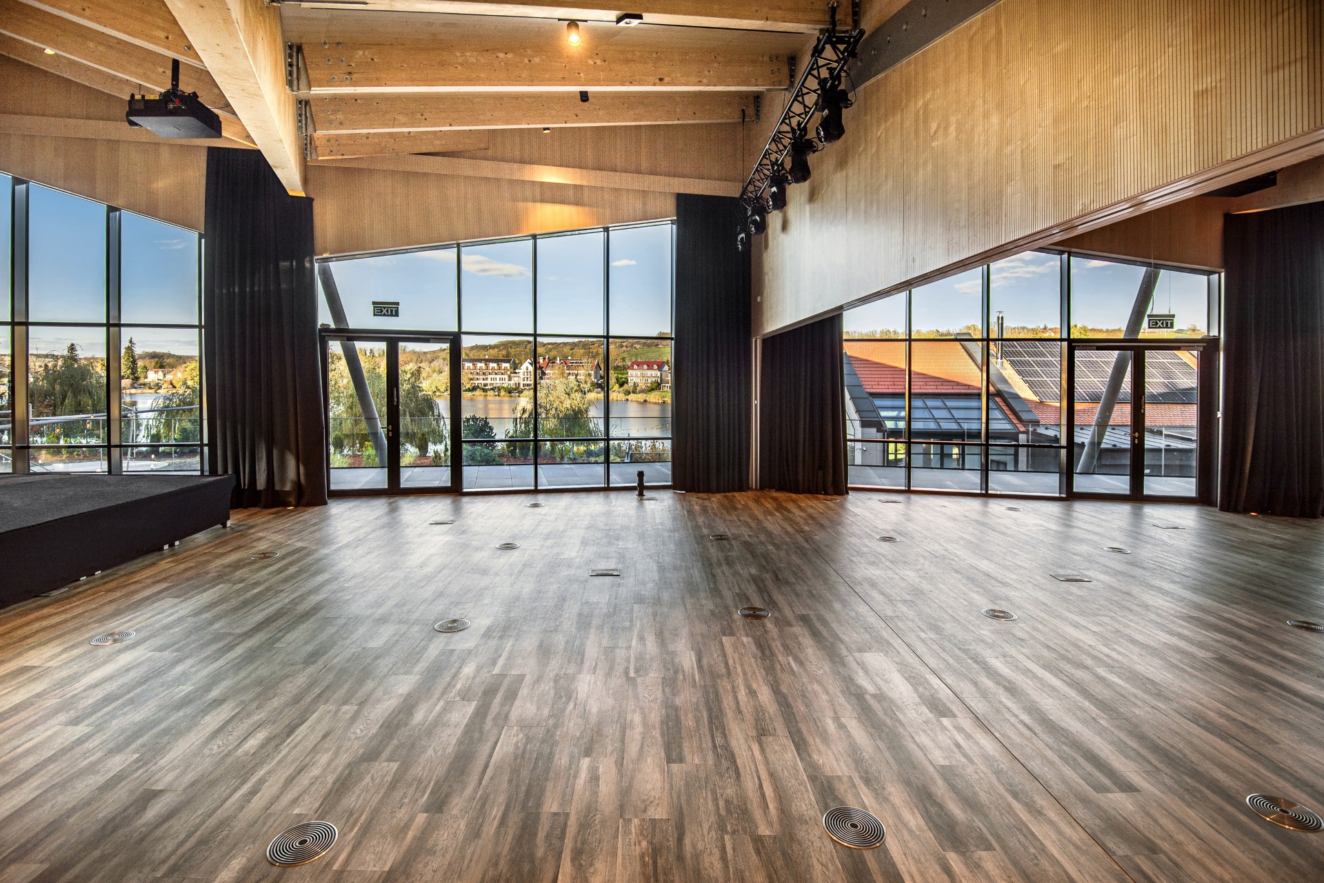 Tó Wellness Hotel