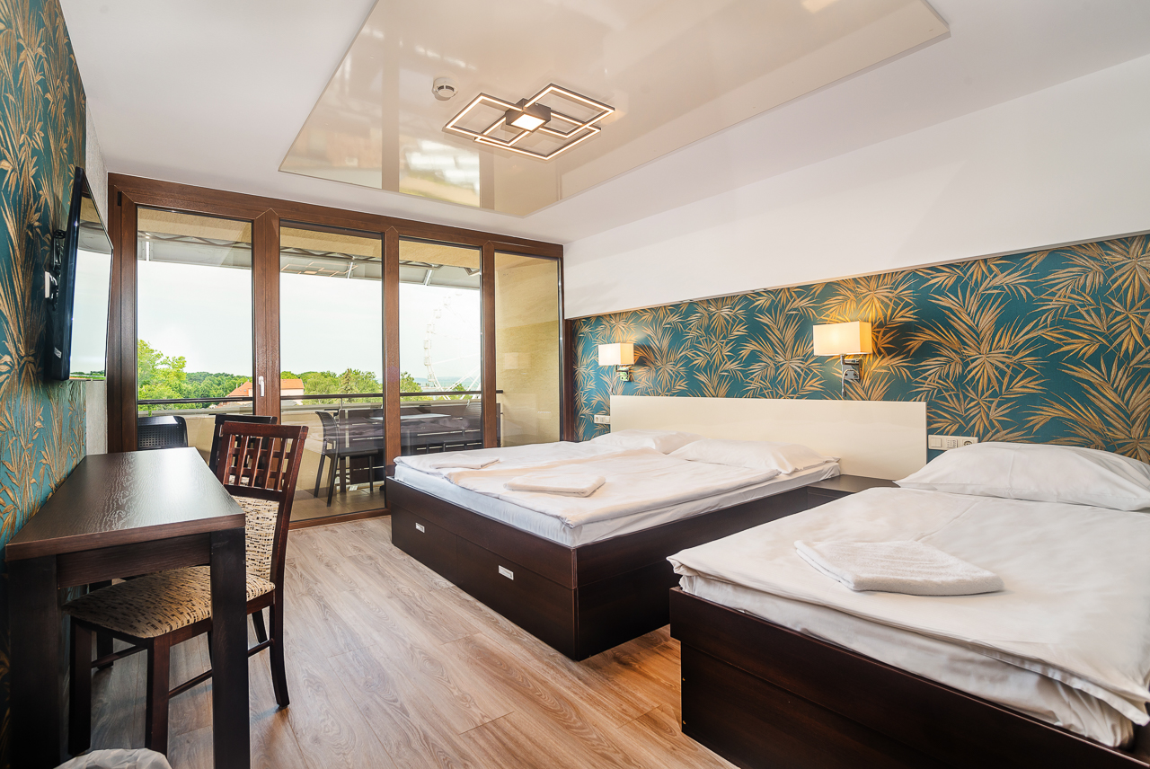Balaton Hotel & Restaurant