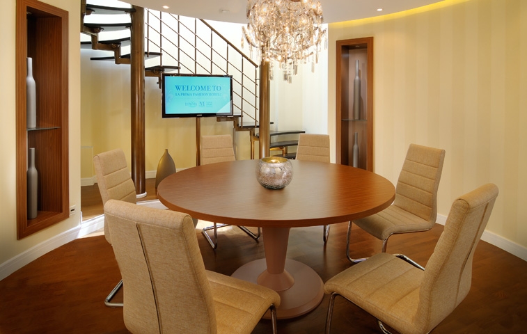 La Prima Fashion Hotel