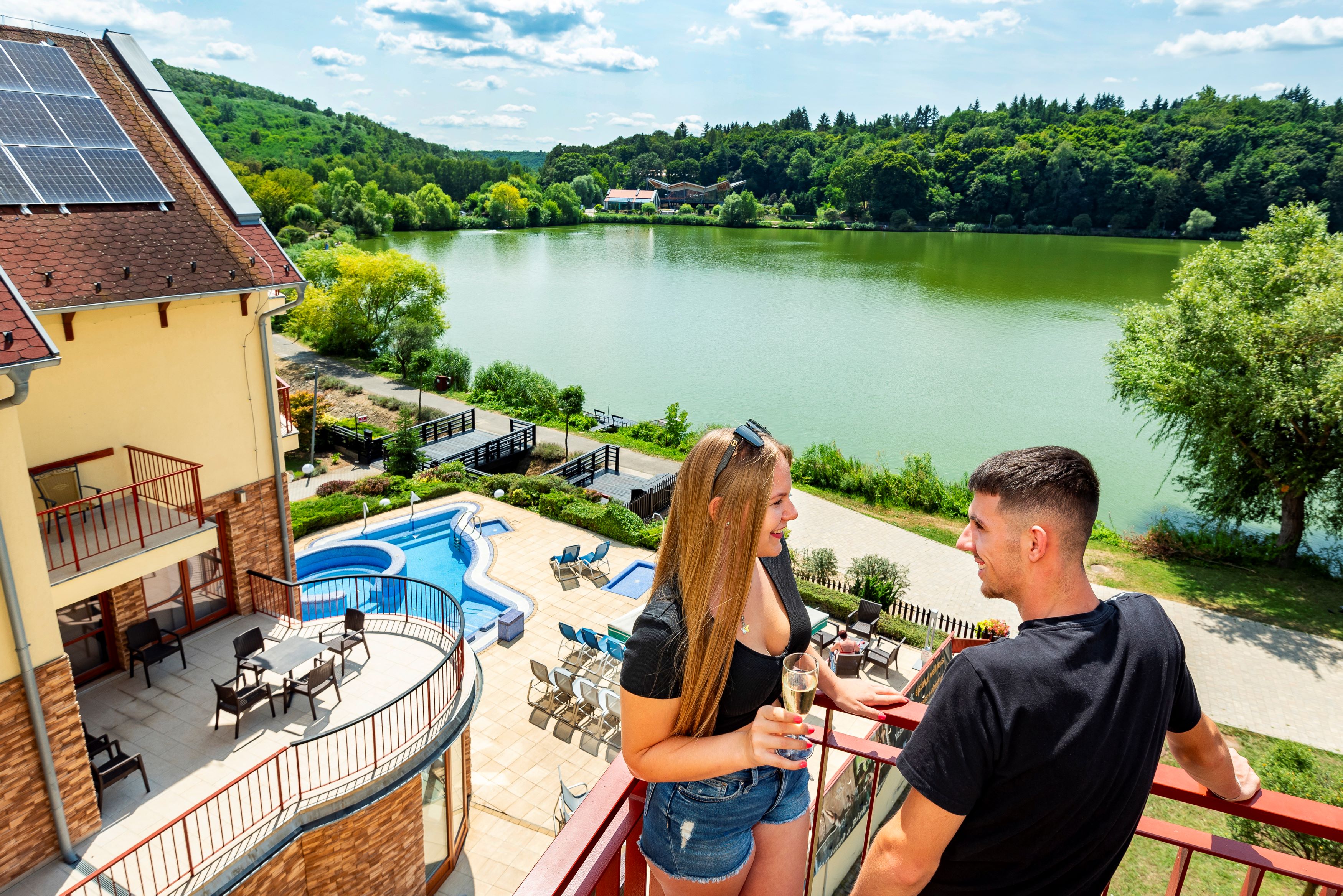Tó Wellness Hotel