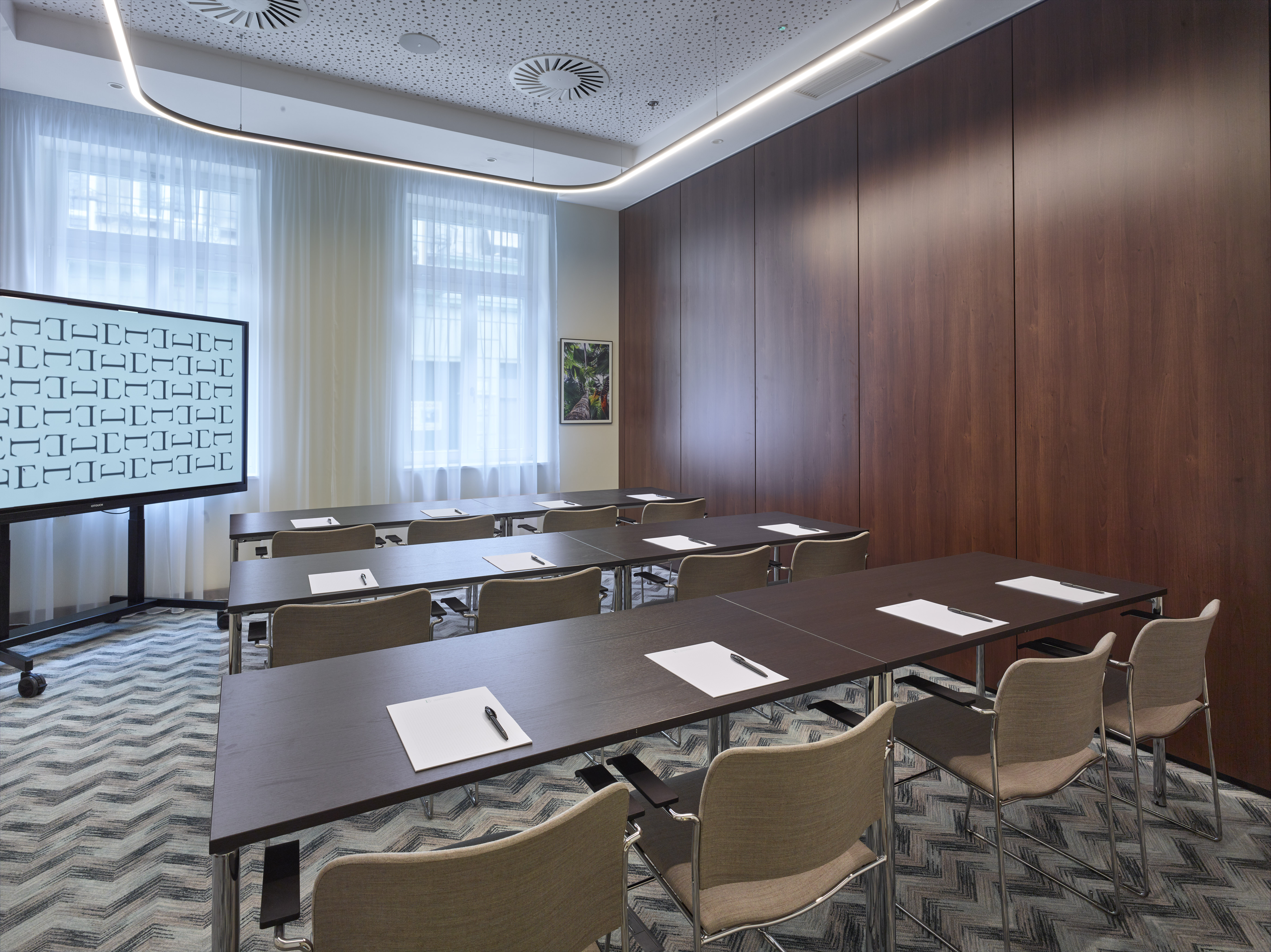 EST Grand Hotel Savoy Budapest