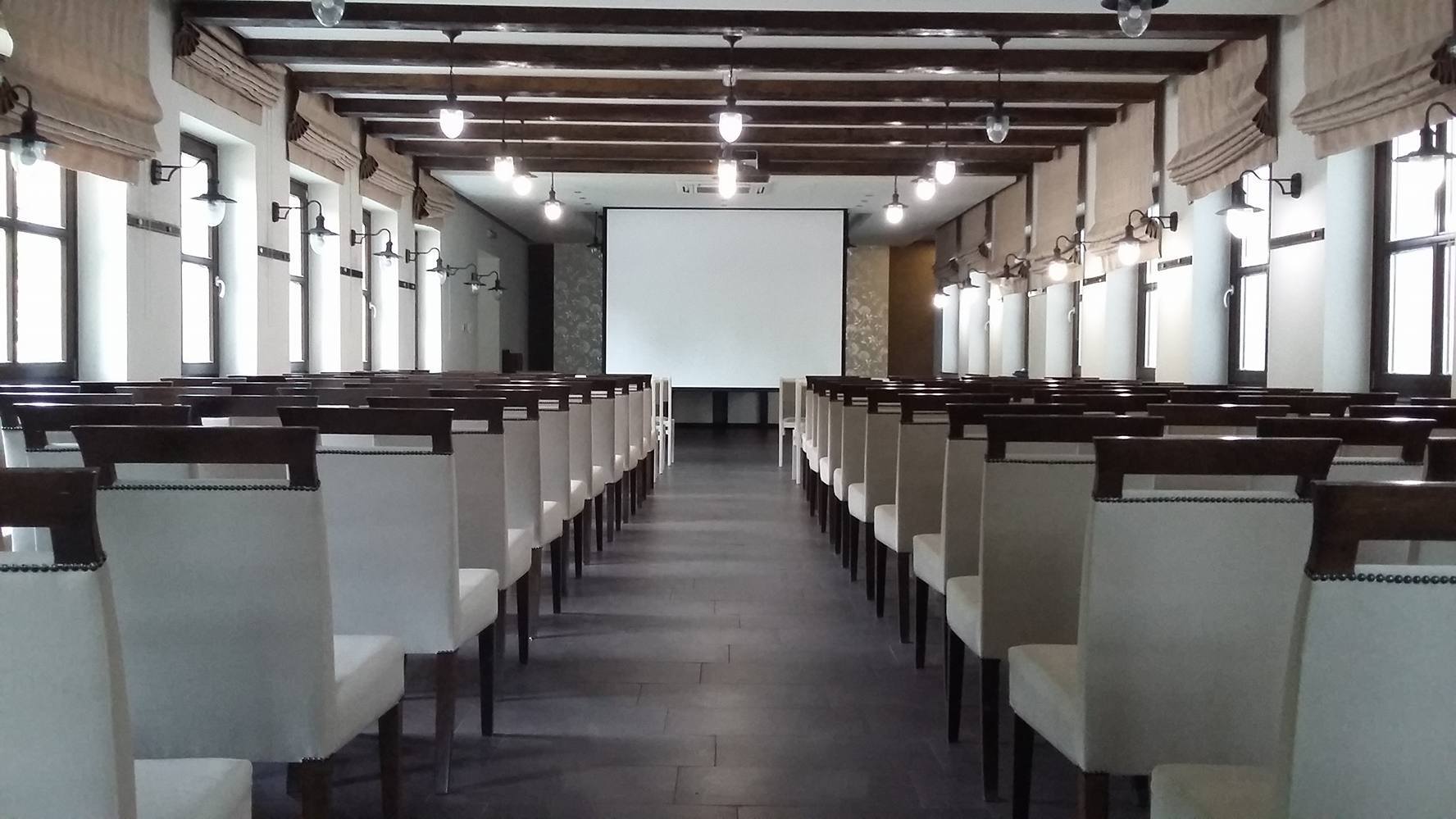 Varga Tanya Hotel, Konferencia és Szabadidő Központ