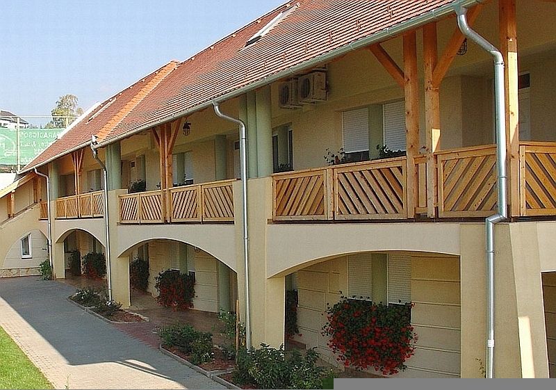 Hotel Makár