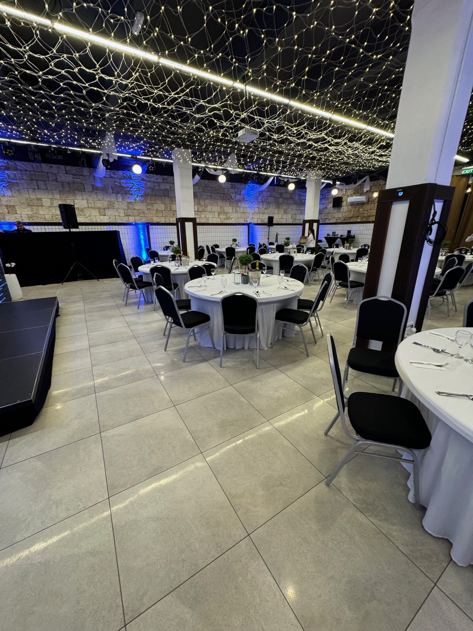 François díszterem