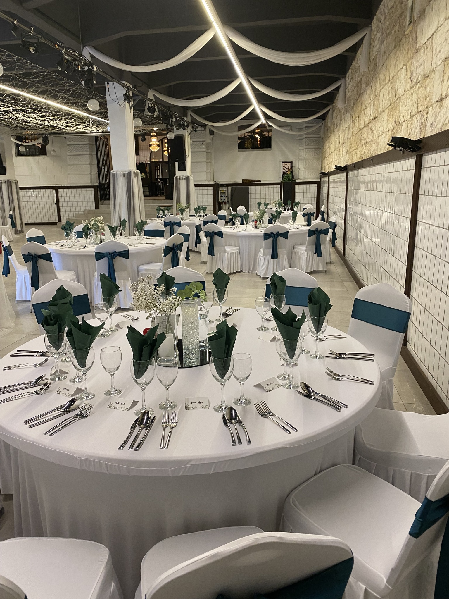 François díszterem