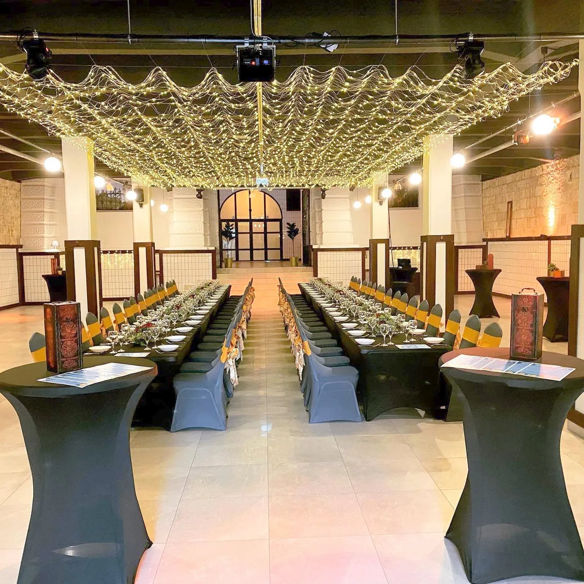 François díszterem