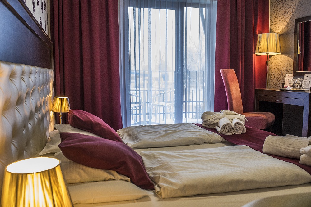 Session Hotel