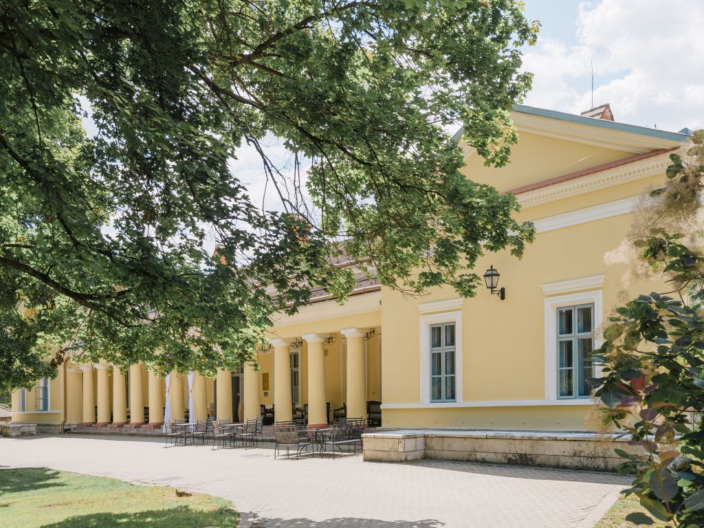 Fenyőharaszt Kastélyszálló