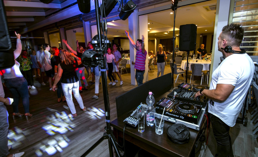 Balaton Hotel & Restaurant