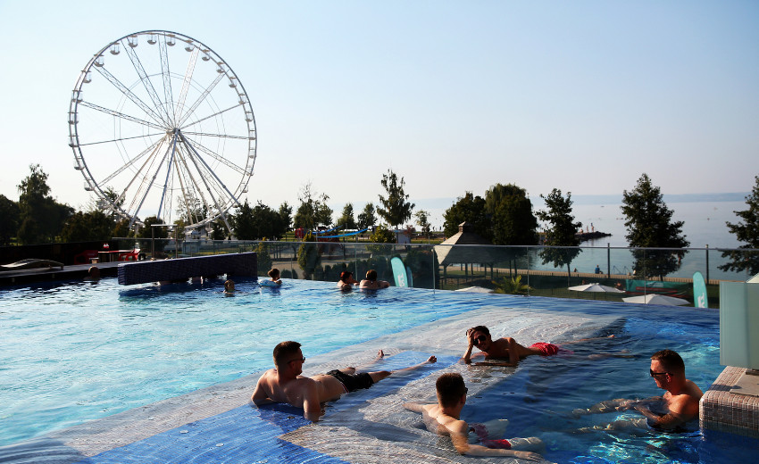 Balaton Hotel & Restaurant