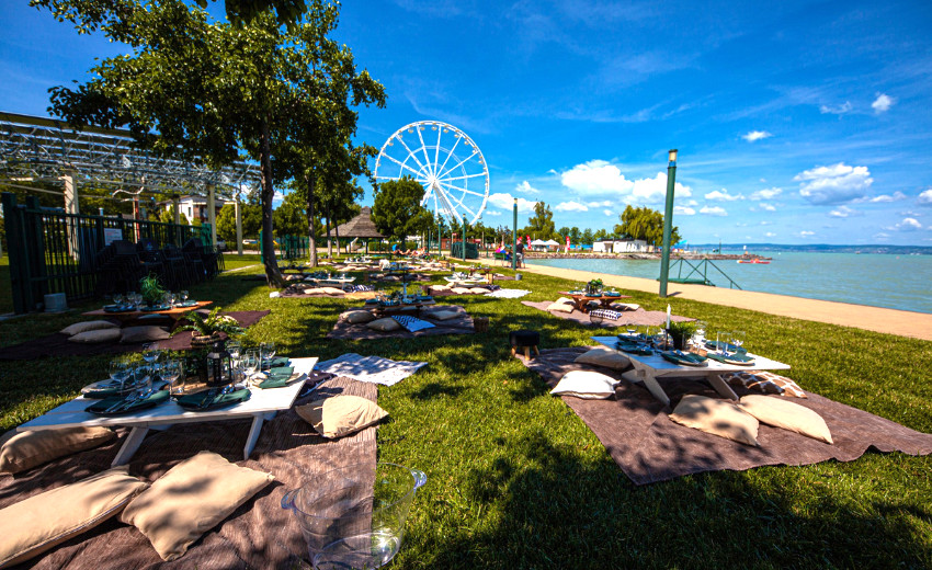 Balaton Hotel & Restaurant