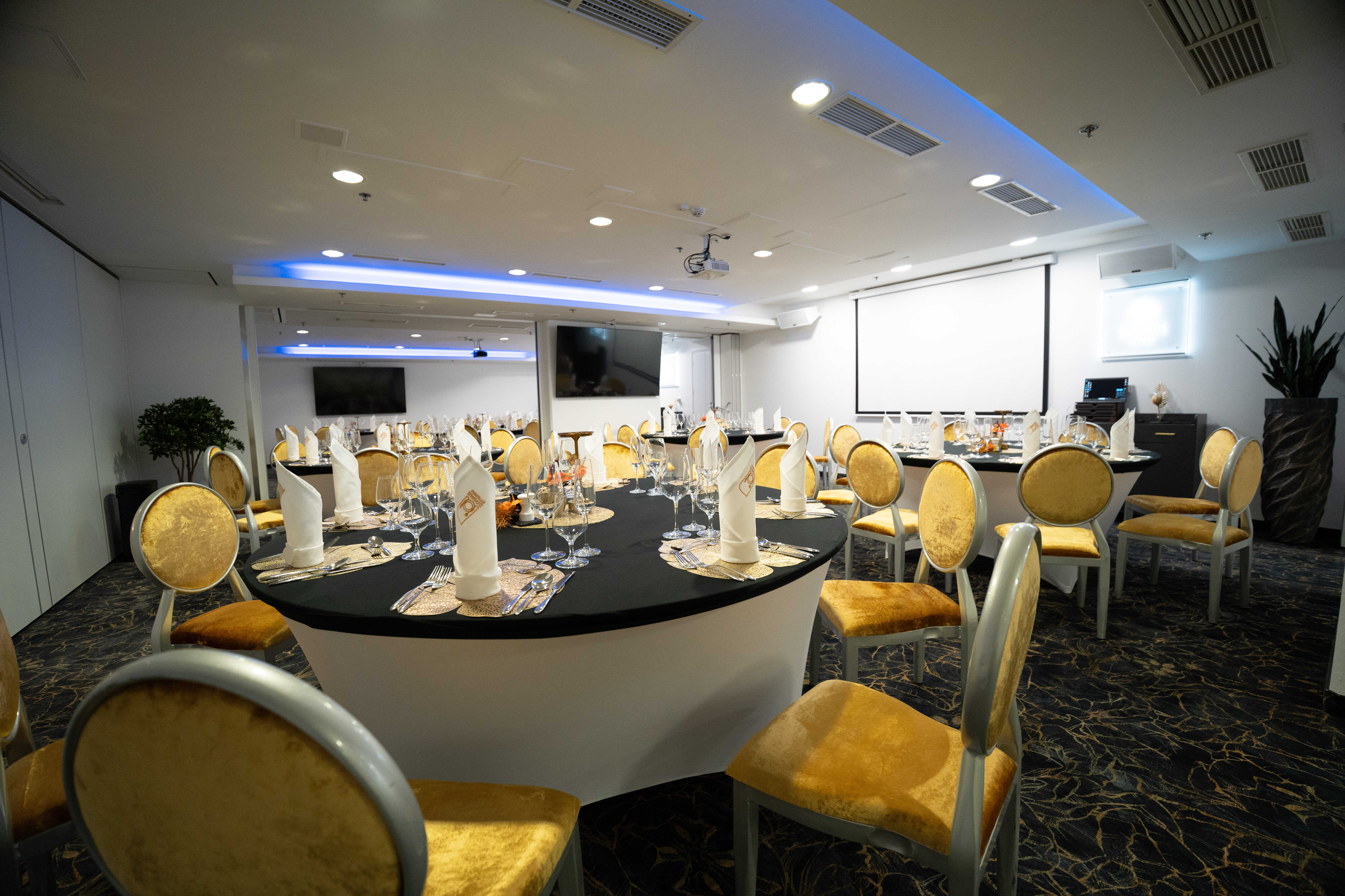 Hotel Divinus Superior